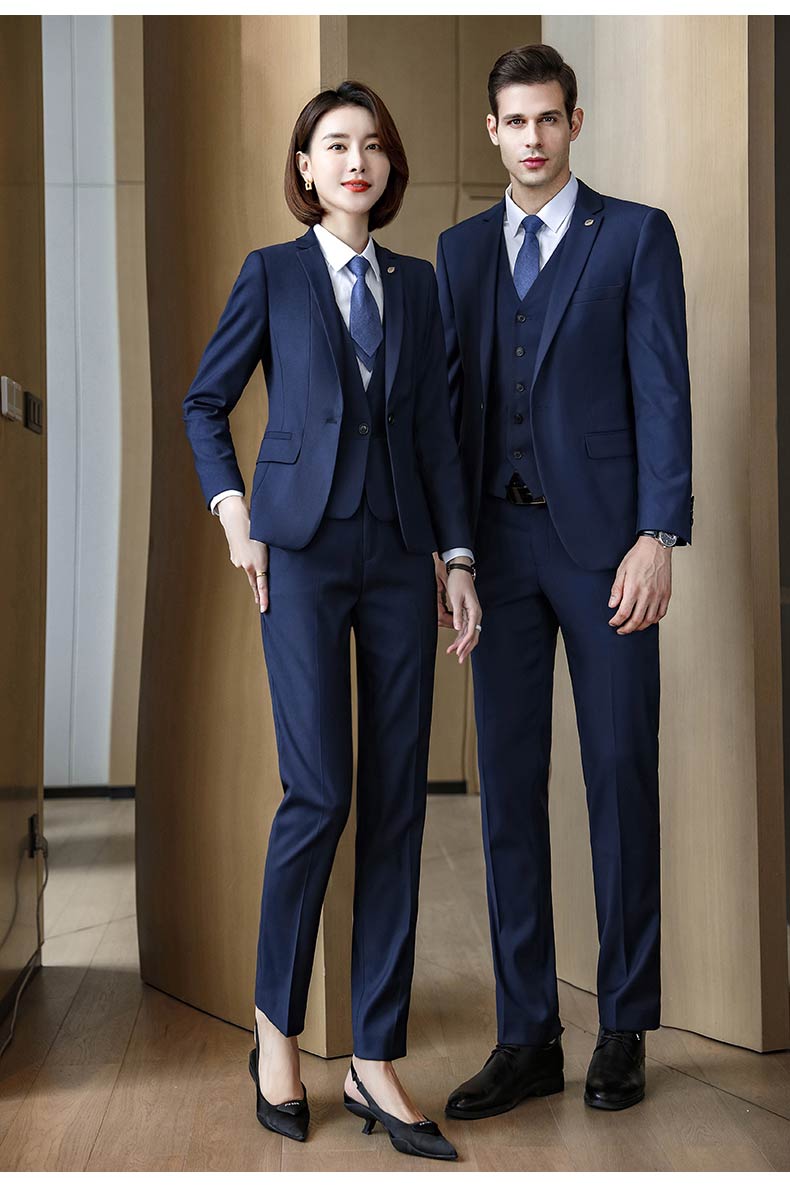 企業團體高端西服定制模特展示圖3